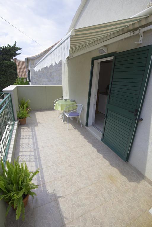 Charming Room With Balcony Split Exterior photo